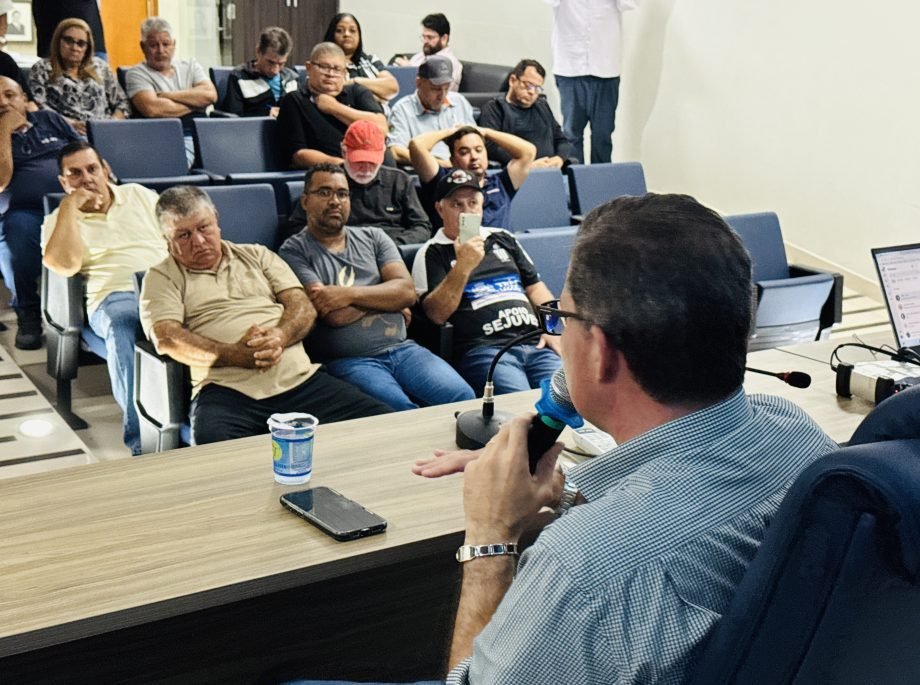 Prefeito de Três Lagoas articula retomada do futebol profissional ao município